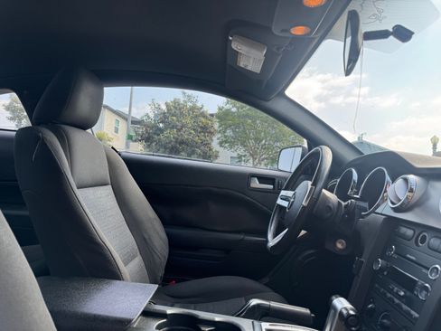 Used 2008 Ford Mustang Coupe RWD image 15