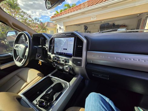 Used 2022 Ford F250 Lariat image 19