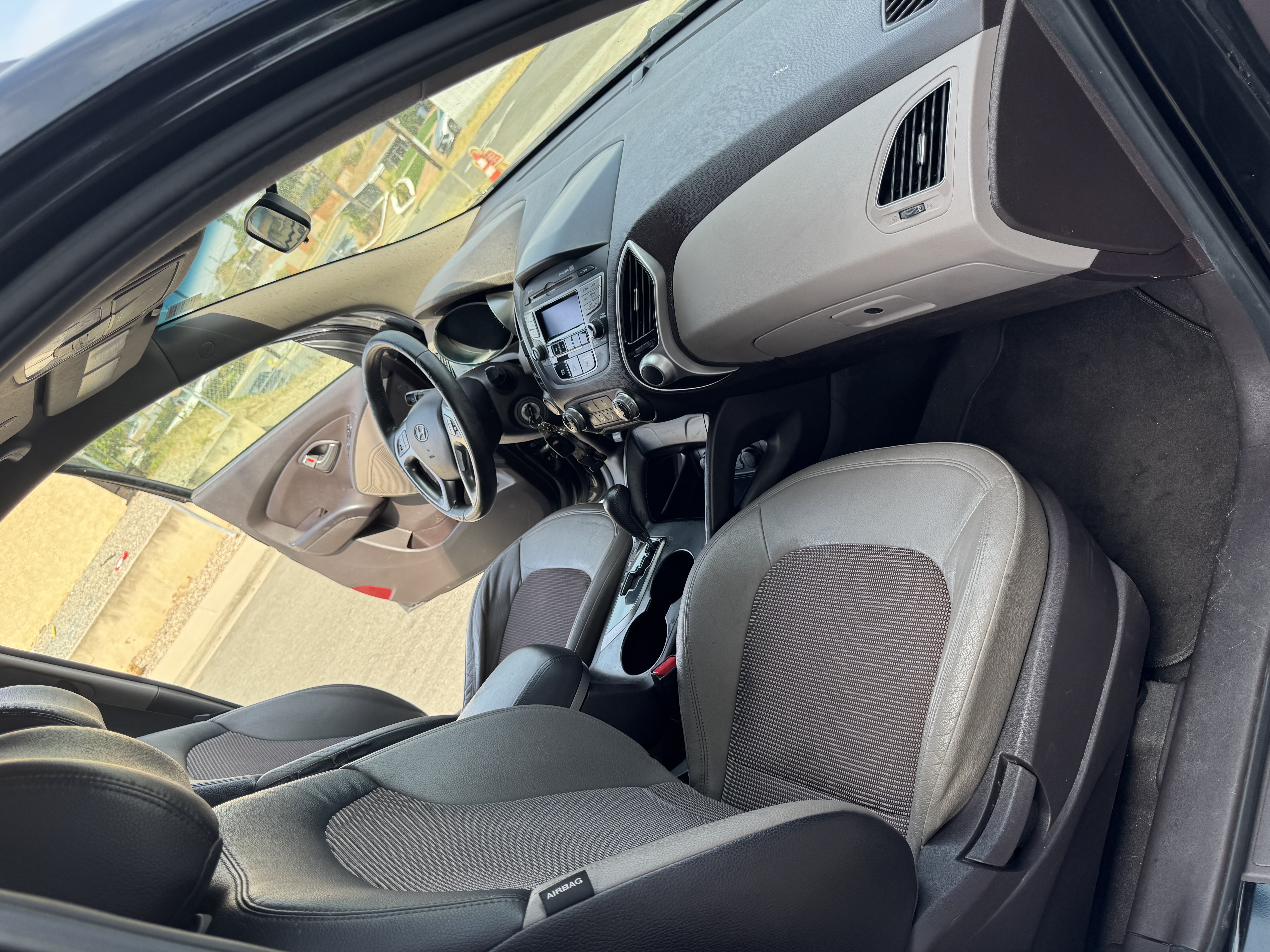 Used 2012 Hyundai Tucson GLS FWD image 6