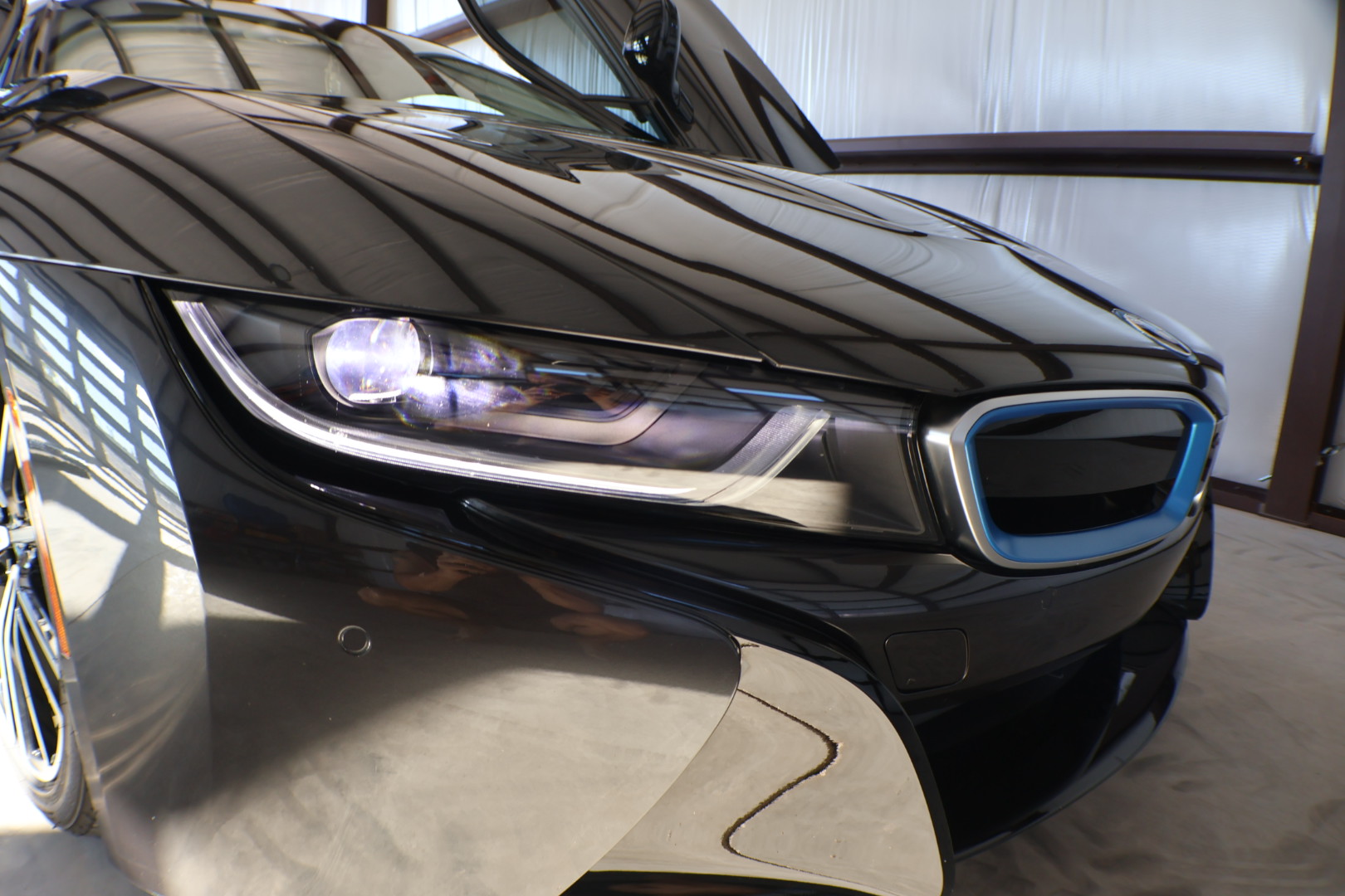 Used 2020 BMW i8 Coupe AWD/4WD image 20