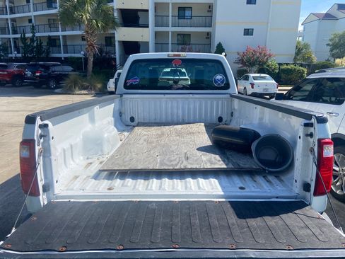 Used 2016 Ford F250 XL w/ Power Equipment Group AWD/4WD image 8