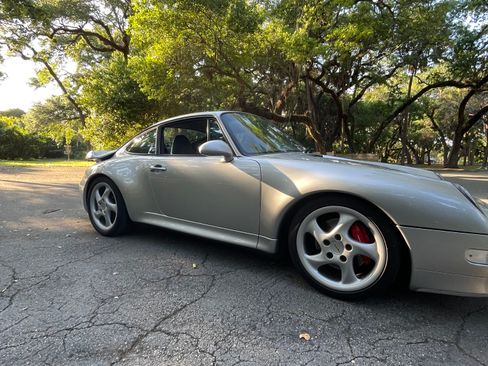 Used 1997 Porsche 911 4 Coupe image 2