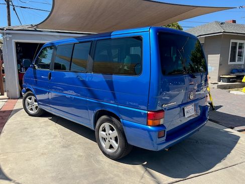 Used 2001 Volkswagen Eurovan FWD image 1