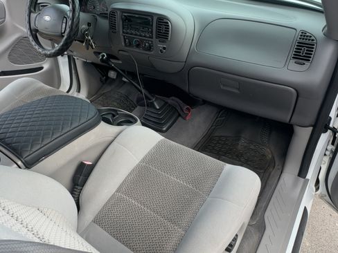 Used 2004 Ford F150 XLT RWD image 11