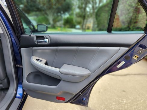 Used 2005 Honda Accord EX-L image 26