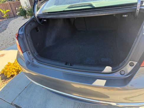 Used 2016 Honda Accord EX-L image 11