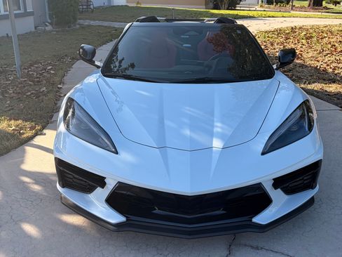 Used 2024 Chevrolet Corvette Stingray Convertible w/ Z51 Performance Package RWD image 10