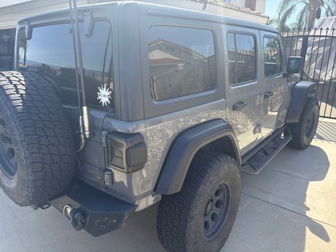 Used 2019 Jeep Wrangler Unlimited Sport S image 5