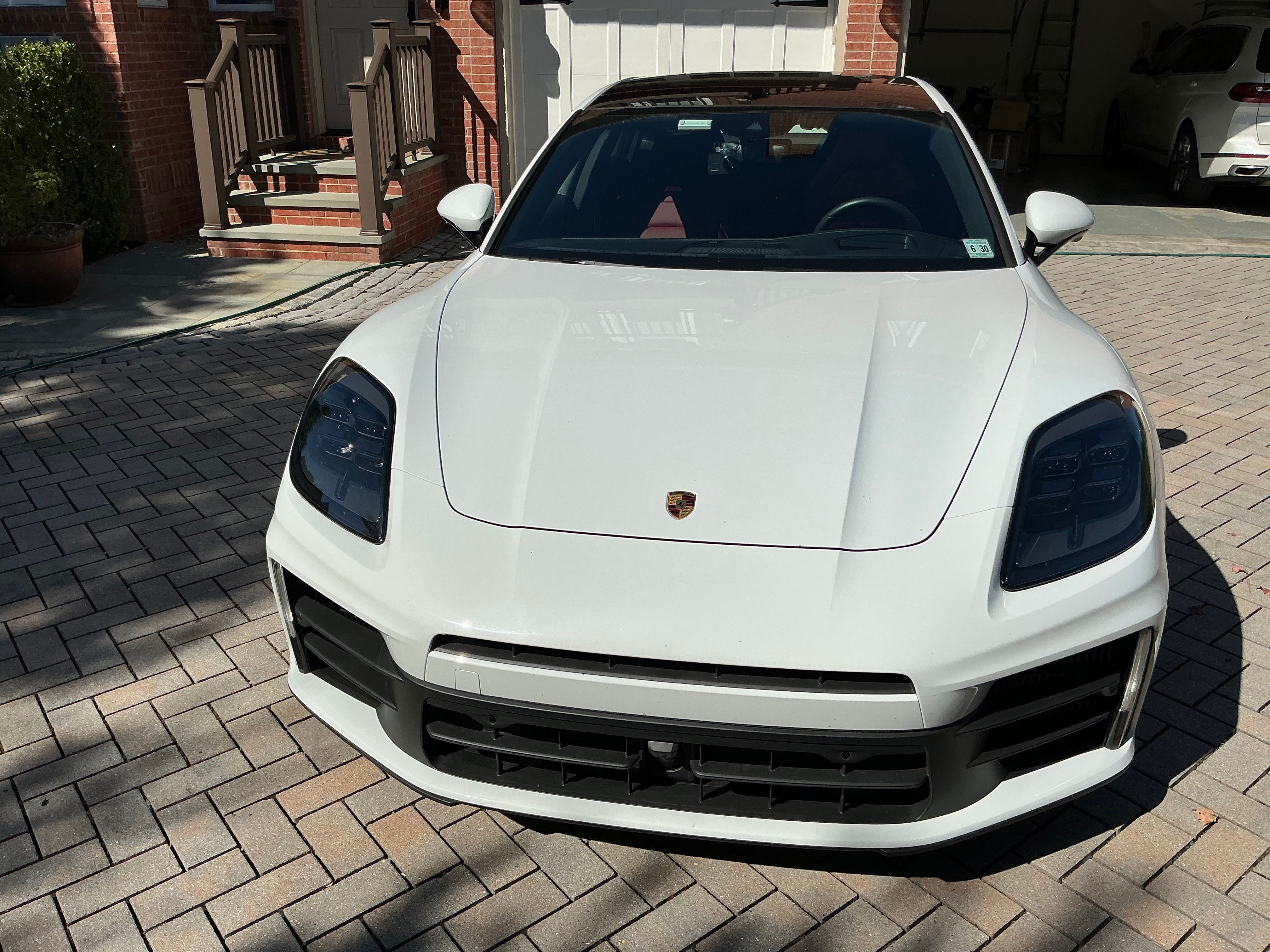 Used 2025 Porsche Panamera 4 AWD/4WD image 1
