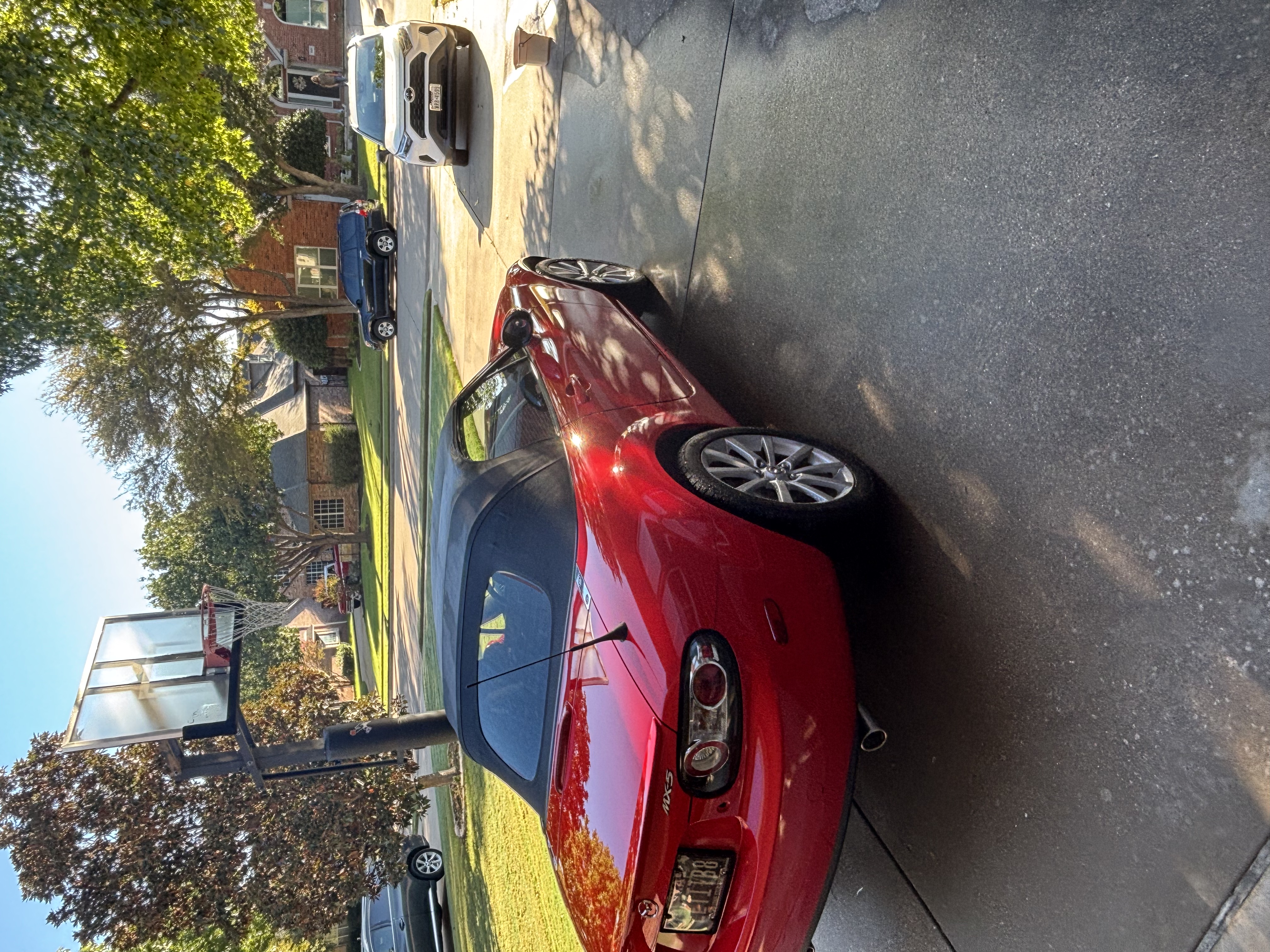 Used 2006 MAZDA MX-5 Miata Sport RWD image 16