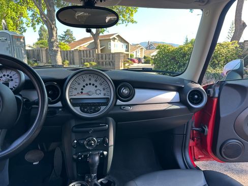 Used 2013 MINI Cooper Hardtop image 18