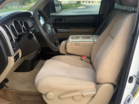 Used 2011 Toyota Tundra 2WD Double Cab image 9