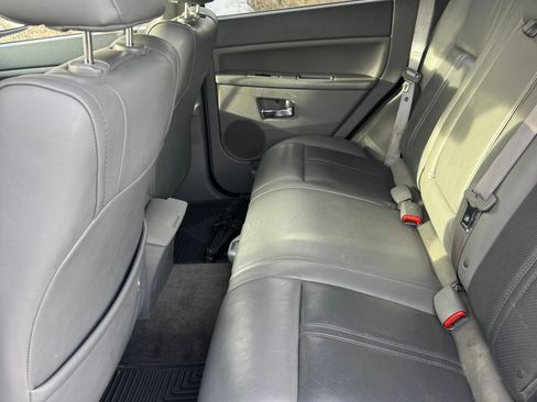 Used 2005 Jeep Grand Cherokee Limited image 6