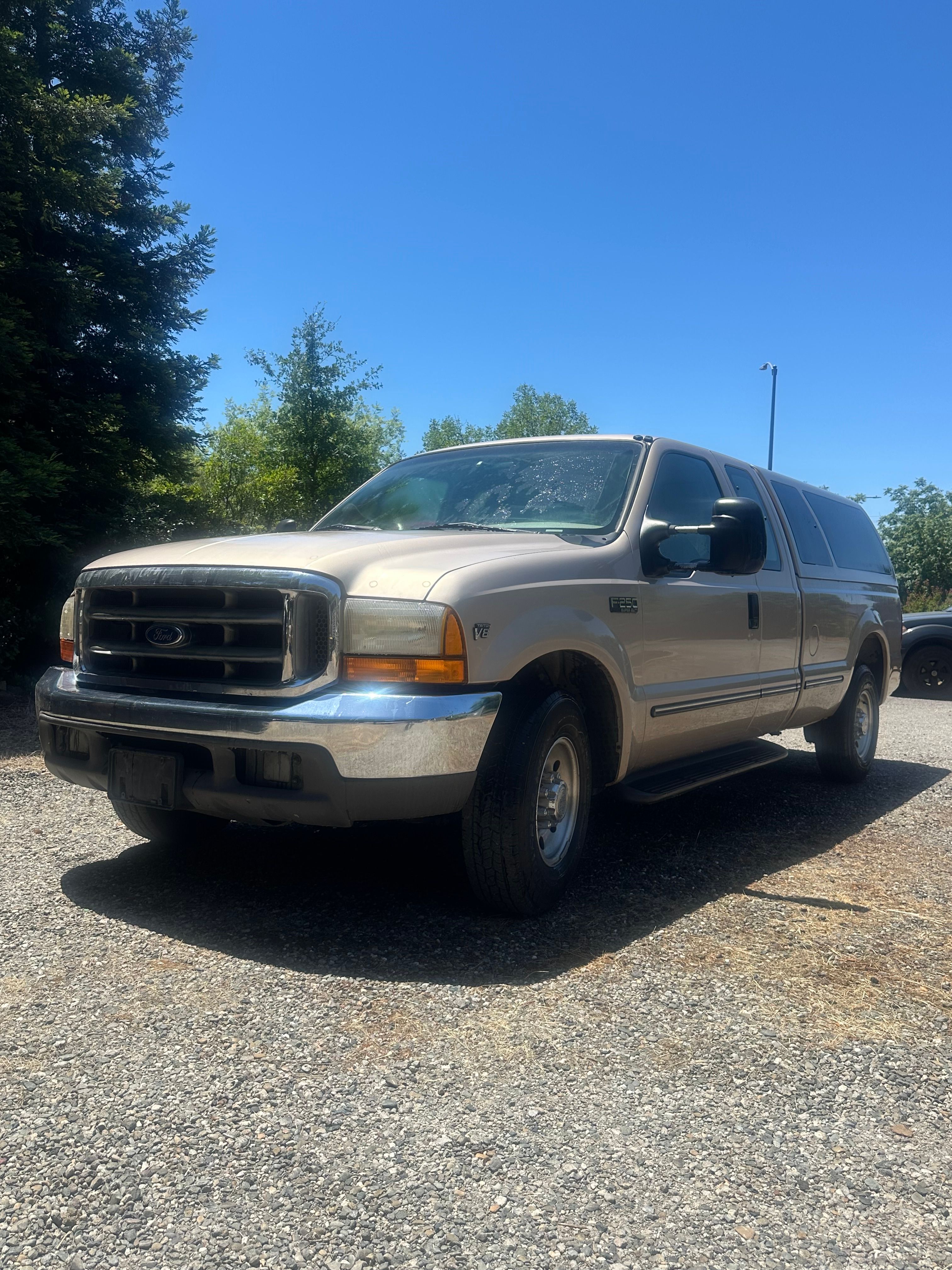 Used 1999 Ford F250 2WD SuperCab Super Duty image 16