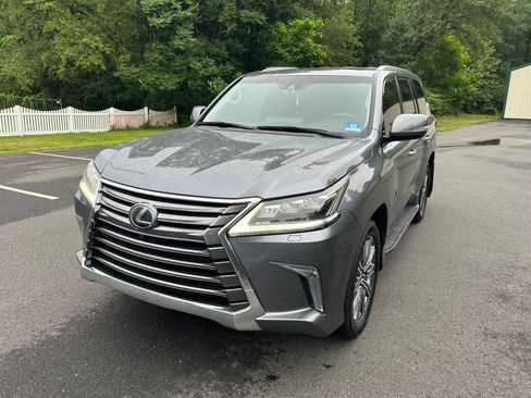 Used 2016 Lexus LX 570 4WD w/ Luxury Package image 1