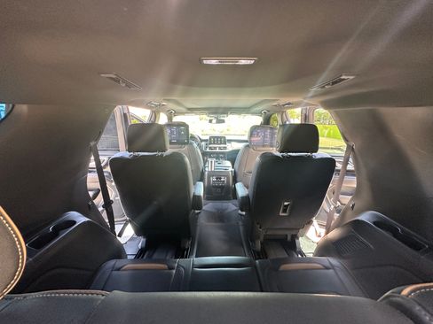 Used 2021 GMC Yukon AT4 w/ AT4 Premium Plus Package AWD/4WD image 14