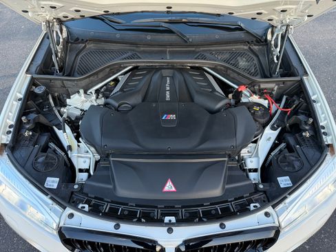 Used 2018 BMW X5 M w/ Executive Package image 8