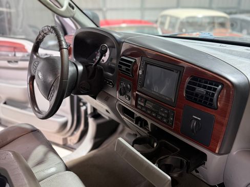 Used 2007 Ford F250 Lariat AWD/4WD image 12