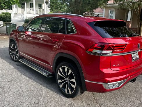 Used 2022 Volkswagen Atlas Cross Sport SEL Premium R-Line AWD/4WD image 2