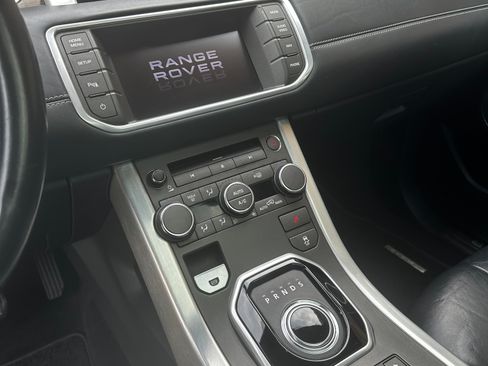 Used 2013 Land Rover Range Rover Evoque Prestige image 12