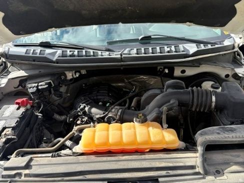 Used 2017 Ford F150 XL w/ Equipment Group 101A Mid image 8