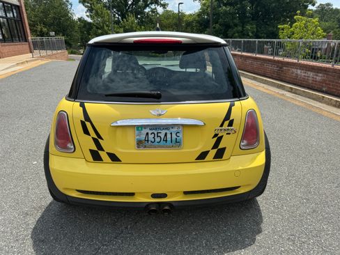 Used 2005 MINI Cooper S FWD image 9