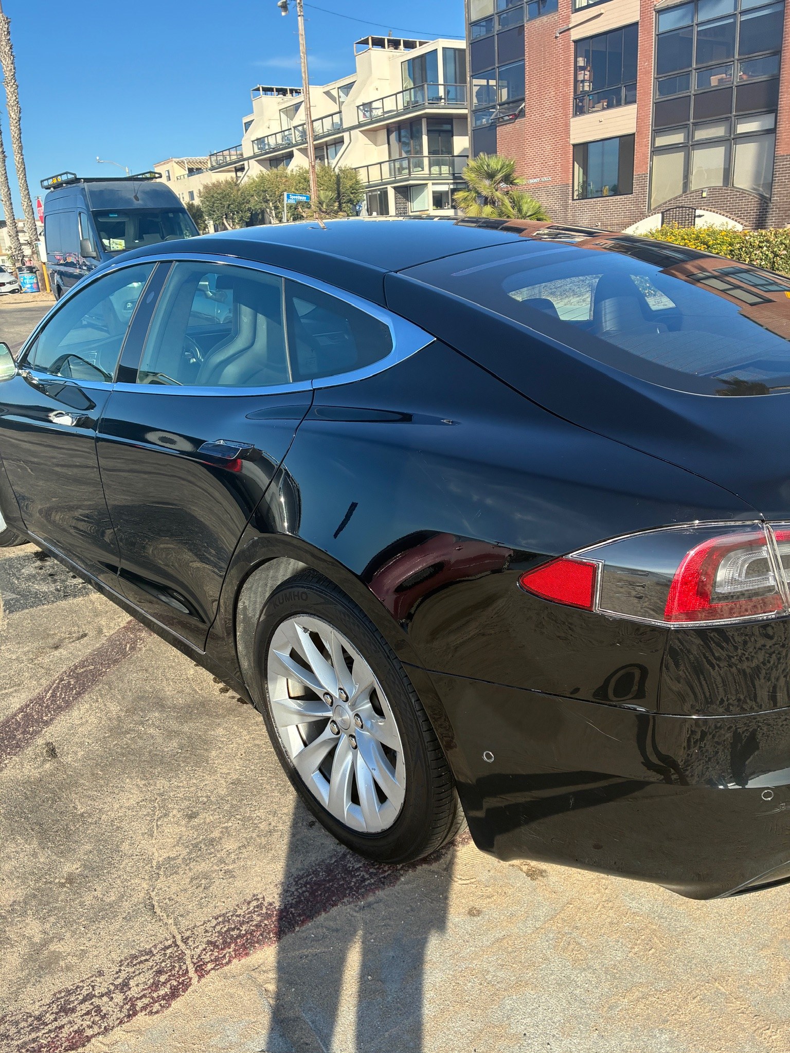 Used 2016 Tesla Model S 75 RWD image 9