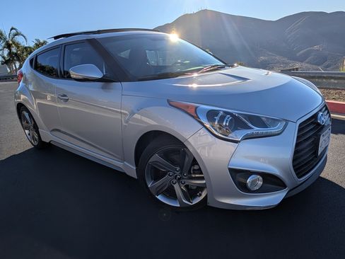 Used 2013 Hyundai Veloster Turbo w/ Ultimate Pkg image 10