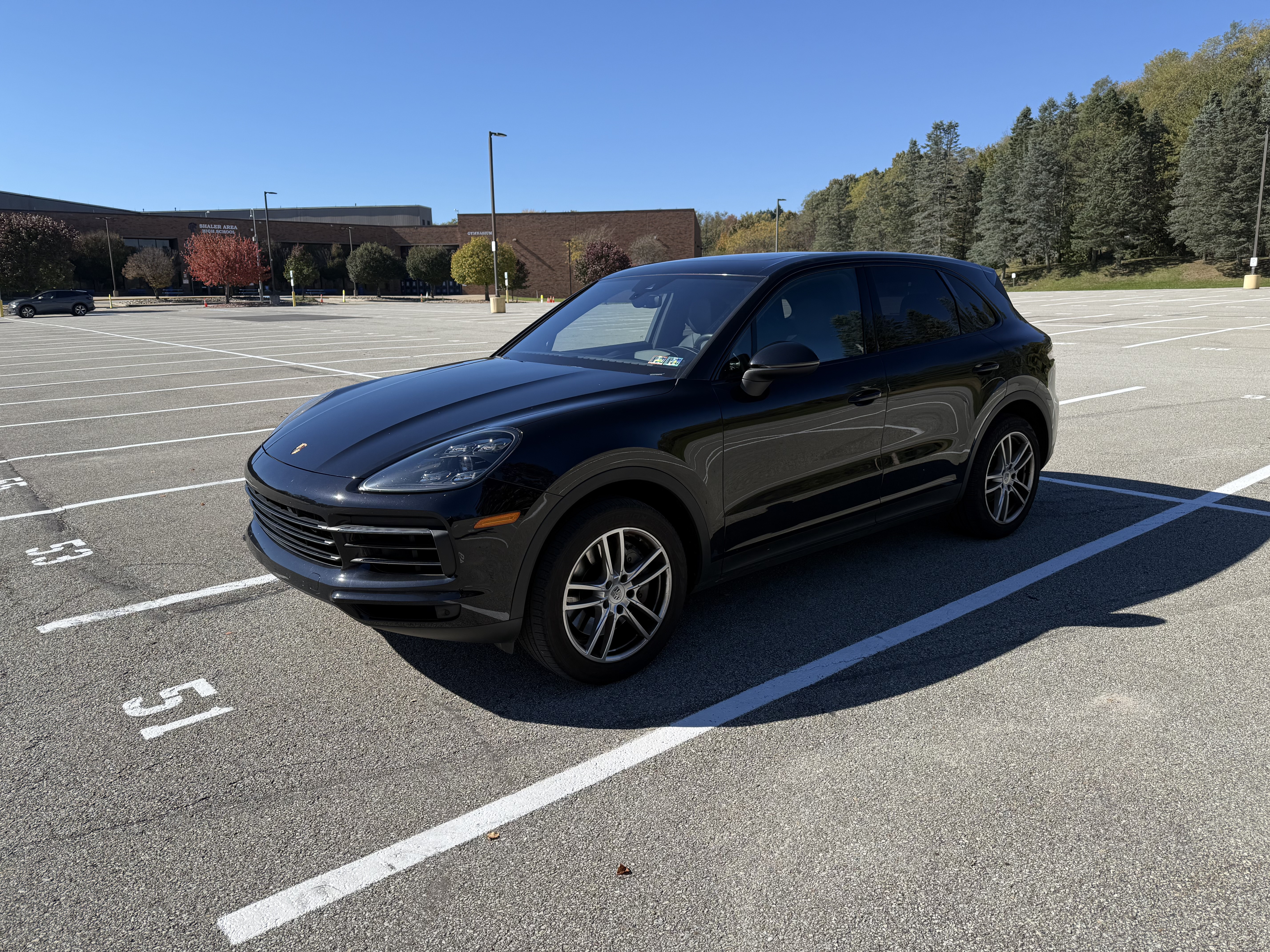 Used 2019 Porsche Cayenne S AWD/4WD image 2