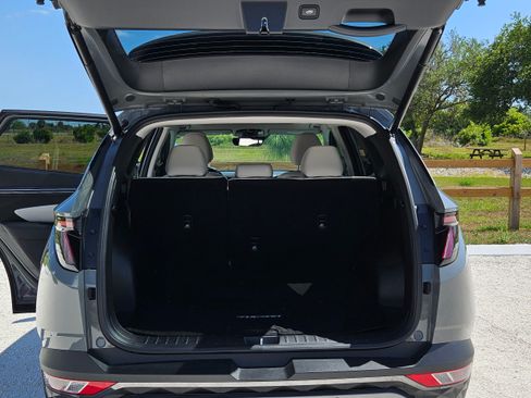 Used 2024 Hyundai Tucson Limited image 9