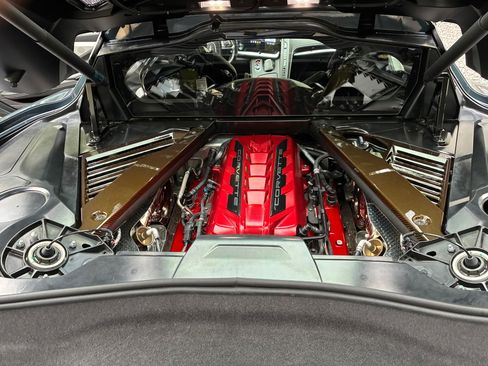 Used 2021 Chevrolet Corvette Stingray Premium Cpe w/ Z51 Performance Package RWD image 5
