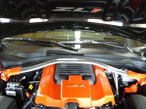 Used 2012 Chevrolet Camaro ZL1 RWD image 5
