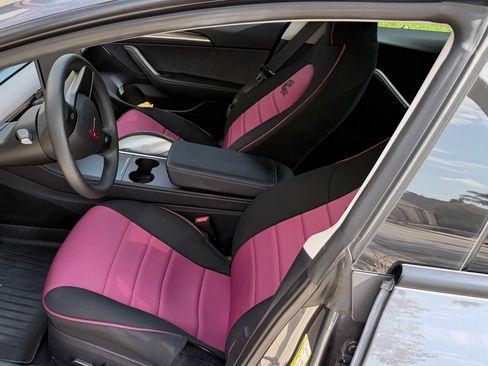 Used 2023 Tesla Model 3 Performance image 9