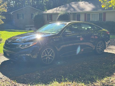 Used 2019 Kia Optima SX image 8