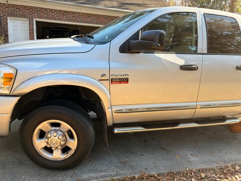 Used 2007 Dodge Ram 3500 Truck Laramie image 6