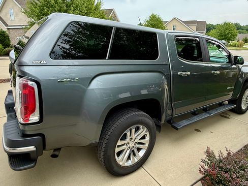 Used 2019 GMC Canyon SLT w/ Driver Alert Package AWD/4WD image 6