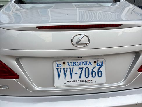 Used 2010 Lexus IS 250C image 10