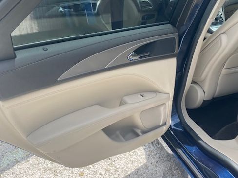 Used 2017 Lincoln MKZ Premiere FWD image 20