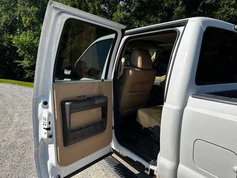 Used 2011 Ford F350 Lariat w/ Lariat Ultimate Pkg AWD/4WD image 14
