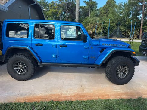 Used 2024 Jeep Wrangler Unlimited Rubicon 392 image 6