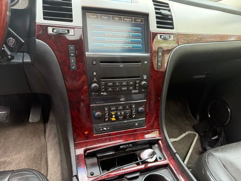Used 2009 Cadillac Escalade 2WD image 9