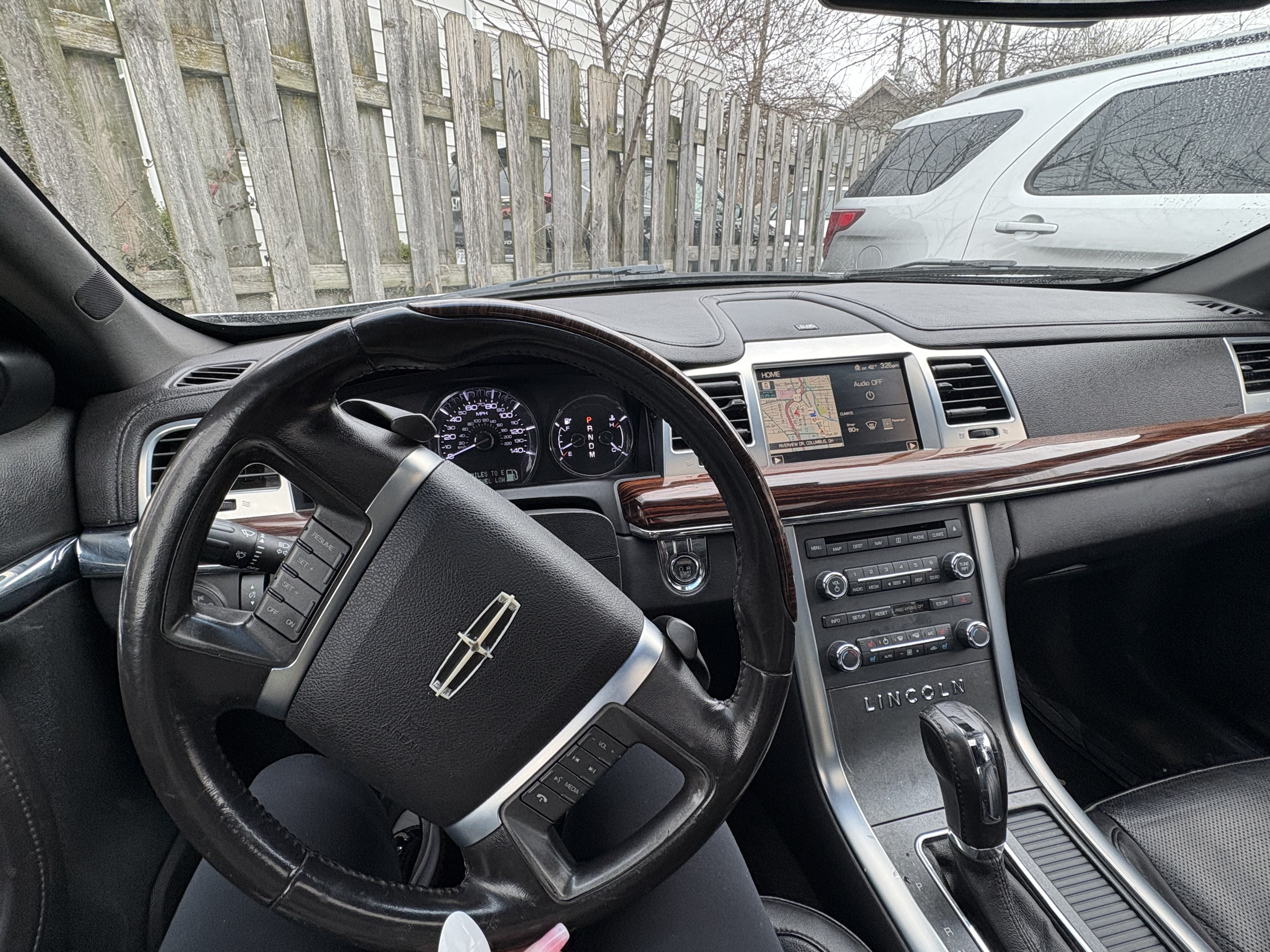 Used 2012 Lincoln MKS FWD image 15