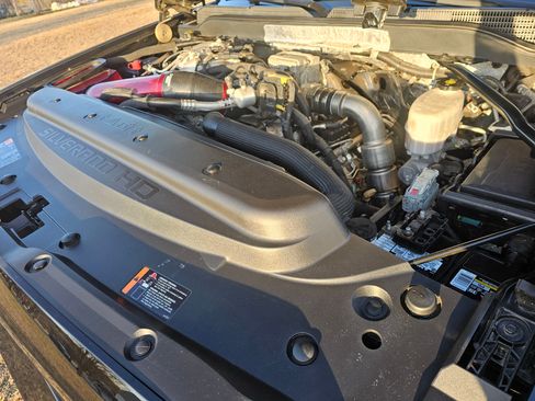 Used 2018 Chevrolet Silverado 2500 LTZ w/ Duramax Plus Package image 34