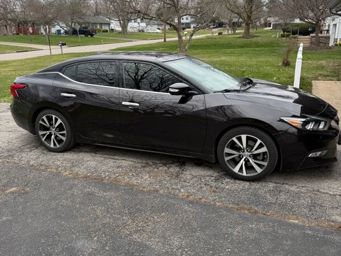Used 2017 Nissan Maxima 3.5 SL image 2