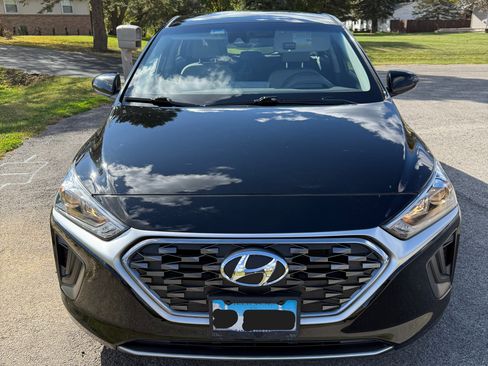 Used 2022 Hyundai Ioniq Blue image 4
