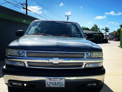 Used 2001 Chevrolet Tahoe LS w/ LS Preferred Equipment Group