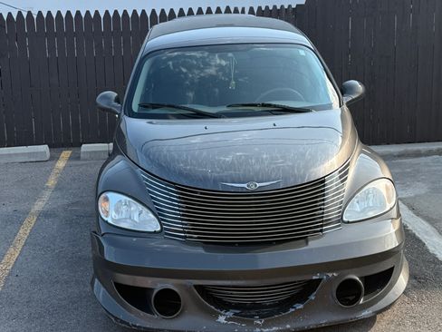 Used 2002 Chrysler PT Cruiser Touring FWD image 4