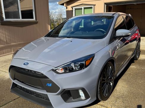 Used 2017 Ford Focus RS image 27