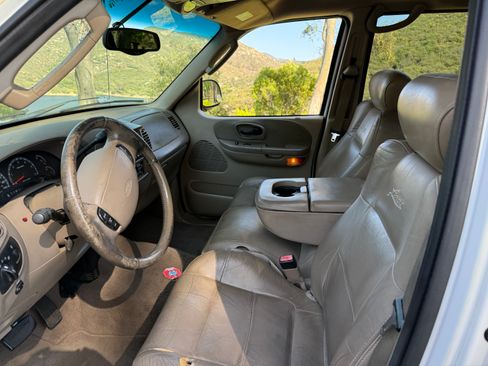 Used 2002 Ford F150 2WD SuperCrew image 12