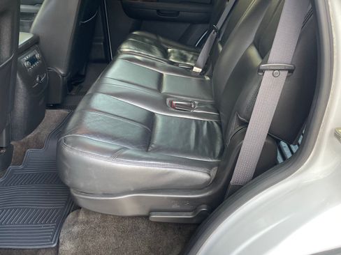 Used 2011 Chevrolet Tahoe LT image 13